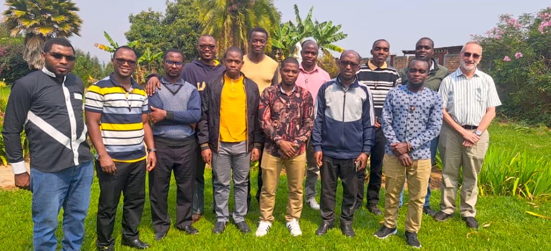 viaje Rwanda hno carlos gomez