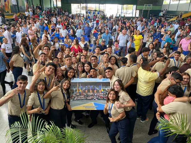 Colegios Lasallistas egresan 567 nuevos Bachilleres y Técnicos Medios de la República Bolivariana de Venezuela